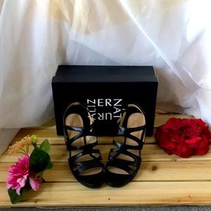 NATURALIZER PRESSLEY SANDALS, BLACK US SIZE 8W NEW